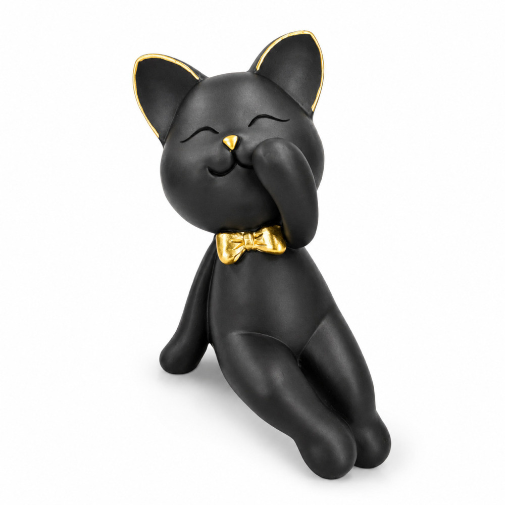 Oturan Siyah Kedi